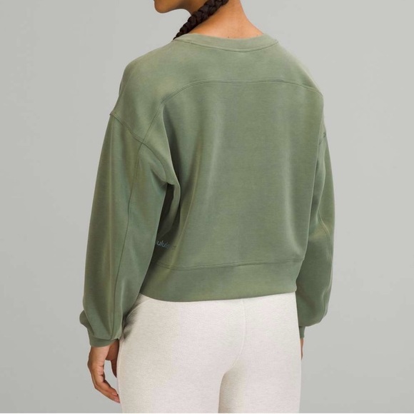 Lululemon Perfectly Oversized Cropped
Crew Softstrem Sweater Size S aka … - Picture 1 of 9